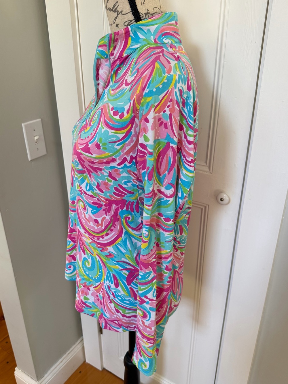 EUC IBKUL Aubrey Candy Pink Long Sleeve Top. Women's Size: M. - Picture 7 of 13